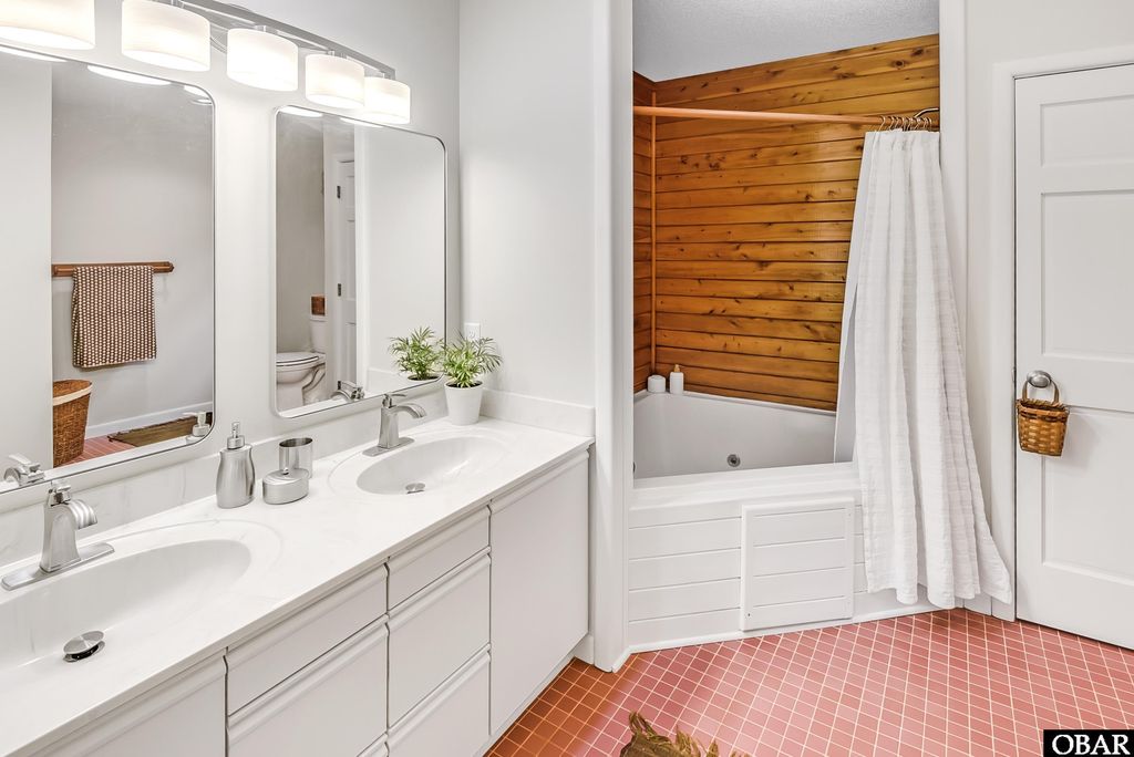 Image 16 of property listing at 1127 Brumsey Court lot 324, Corolla, NC 27927