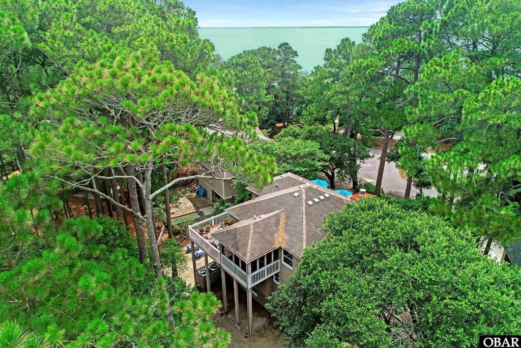 Image 3 of property listing at 1127 Brumsey Court lot 324, Corolla, NC 27927