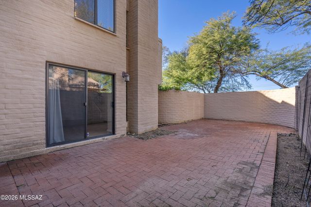 2817 E Sierra Vista Road, Tucson, AZ 85716