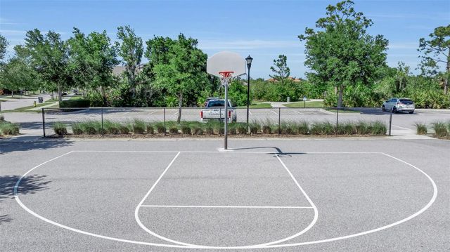 13225 WATERLEAF GARDEN CIRCLE, Riverview, FL 33579