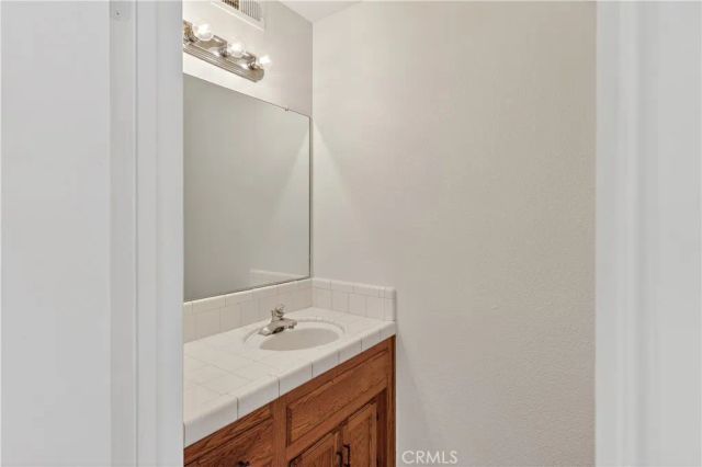 1646 W North Bear Creek, Merced, CA 95348