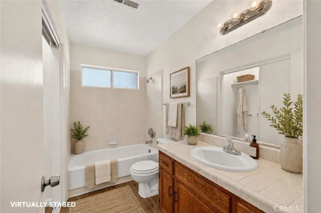 1646 W North Bear Creek, Merced, CA 95348