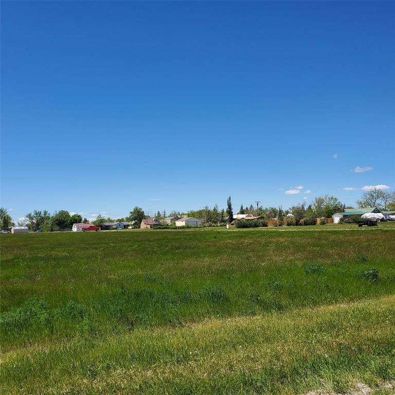 730 Iowa Avenue, Valier, MT 59486