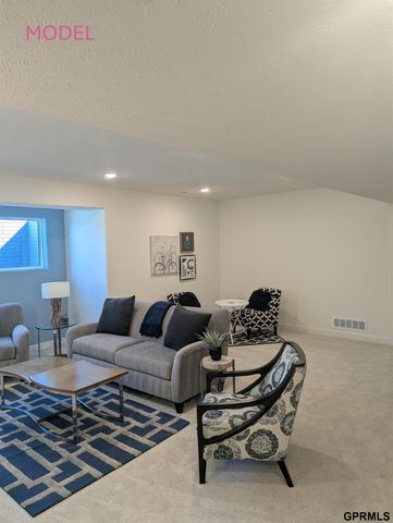 12555 Quail Drive, Bellevue, NE 68123