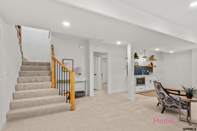 12555 Quail Drive, Bellevue, NE 68123