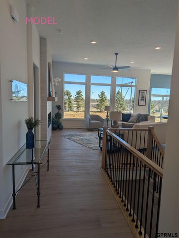 12555 Quail Drive, Bellevue, NE 68123