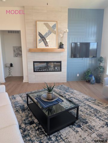 12555 Quail Drive, Bellevue, NE 68123