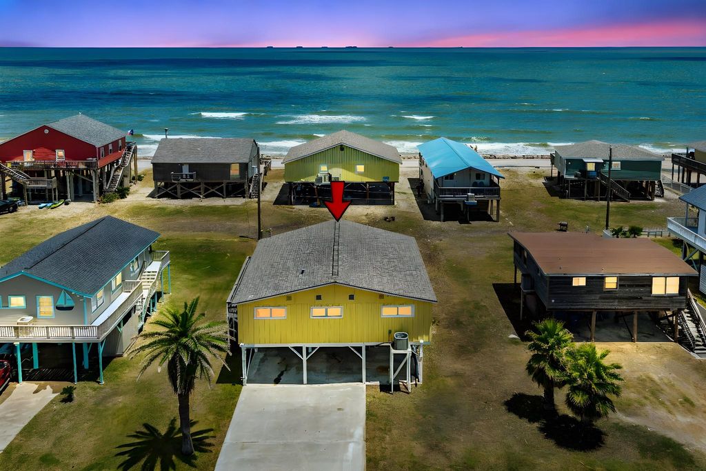 315 Seashell Drive, Surfside Beach, TX 77541