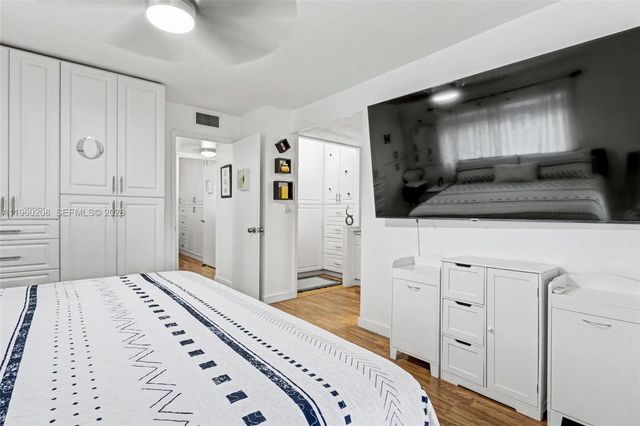 5100 Washington St 207, Hollywood, FL 33021