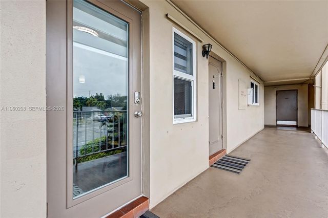 5100 Washington St 207, Hollywood, FL 33021