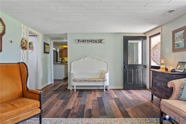 562 Bobcat Ln, Little Plymouth, VA 23091