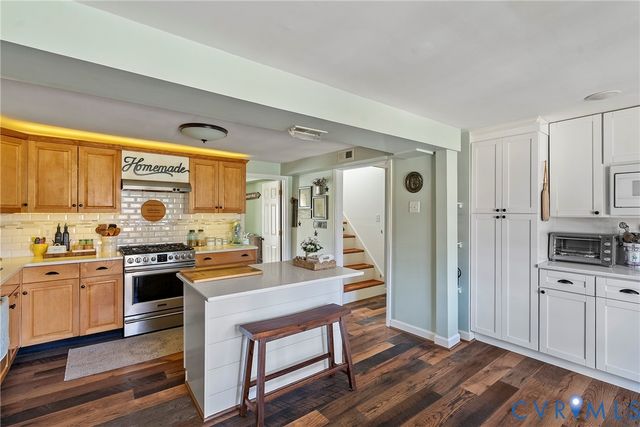 562 Bobcat Ln, Little Plymouth, VA 23091