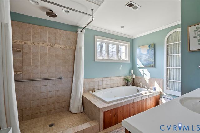 562 Bobcat Ln, Little Plymouth, VA 23091