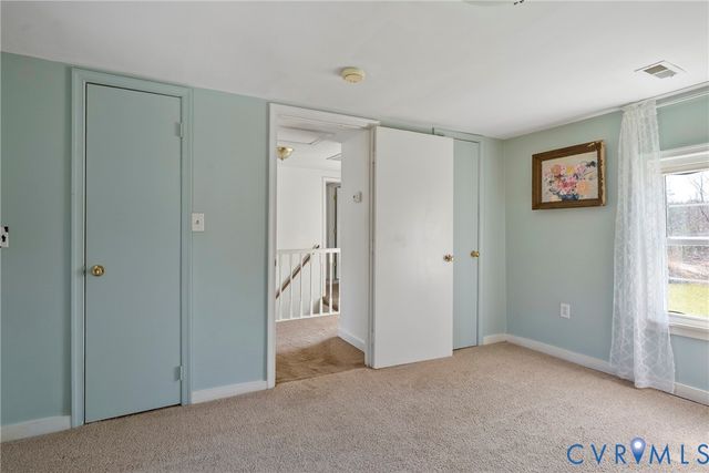 562 Bobcat Ln, Little Plymouth, VA 23091