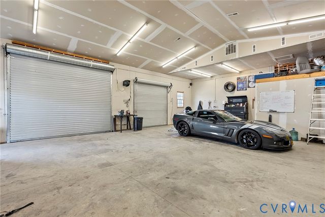 562 Bobcat Ln, Little Plymouth, VA 23091