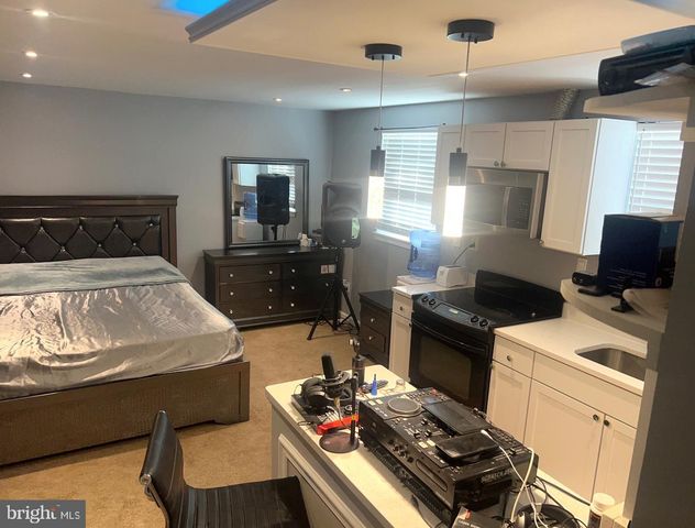 19221 STALEYBRIDGE RD, Germantown, MD 20876