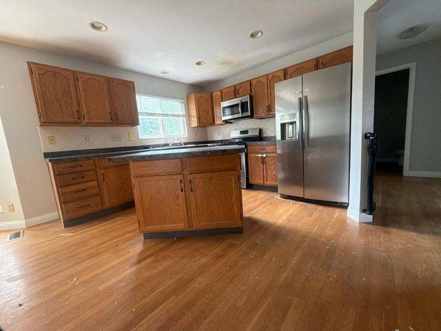 8560 Elmcreek Court, Florence, KY 41042