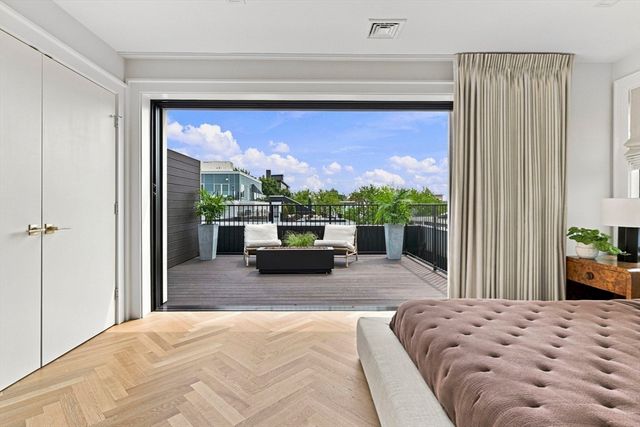 532 E. 3rd Street 5, Boston, MA 02127