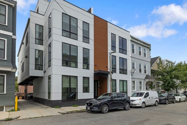 532 E. 3rd Street 5, Boston, MA 02127