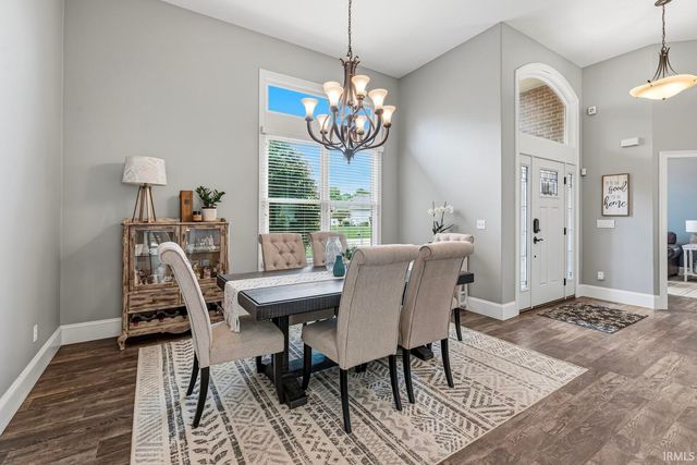 51678 Meadow Pointe Drive, Granger, IN 46530