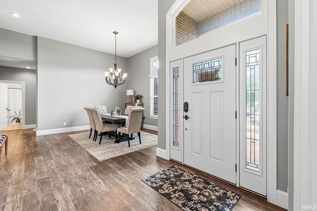51678 Meadow Pointe Drive, Granger, IN 46530