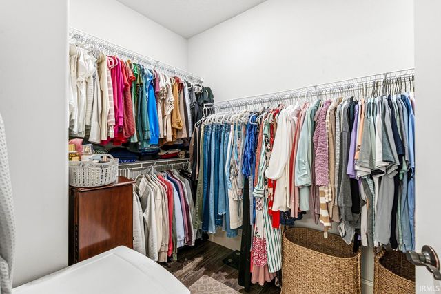 51678 Meadow Pointe Drive, Granger, IN 46530