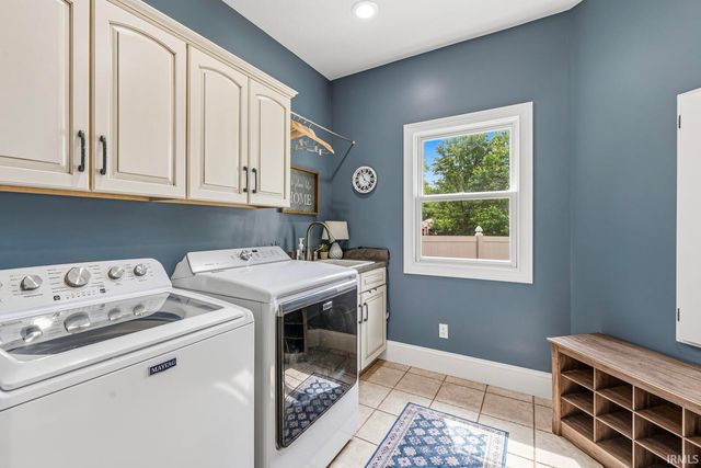 51678 Meadow Pointe Drive, Granger, IN 46530