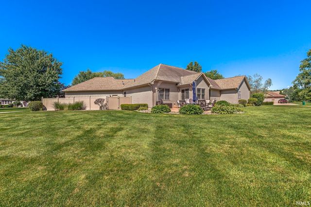 51678 Meadow Pointe Drive, Granger, IN 46530