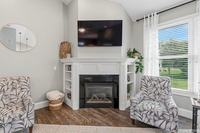51678 Meadow Pointe Drive, Granger, IN 46530