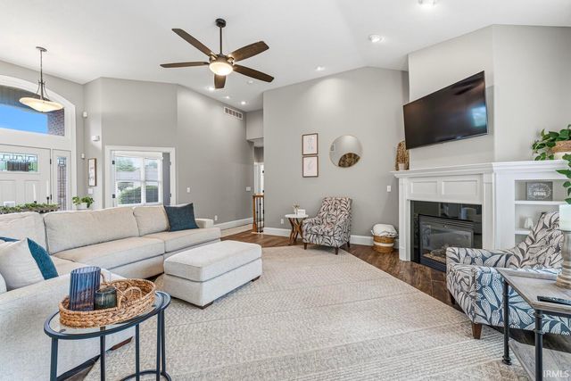 51678 Meadow Pointe Drive, Granger, IN 46530