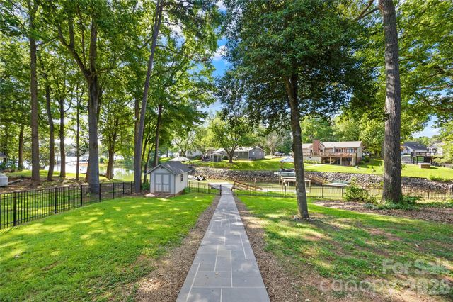 116 Stover Road, Mooresville, NC 28117
