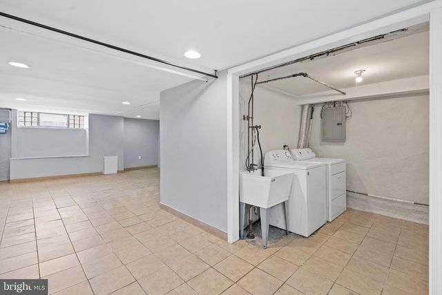 3522 MERIDIAN ST, Philadelphia, PA 19136