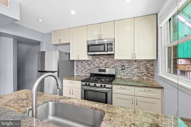 3522 MERIDIAN ST, Philadelphia, PA 19136