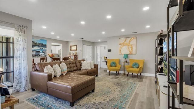 16932 SW 5th Way, Weston, FL 33326