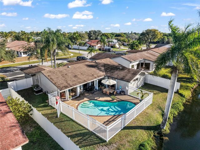 16932 SW 5th Way, Weston, FL 33326