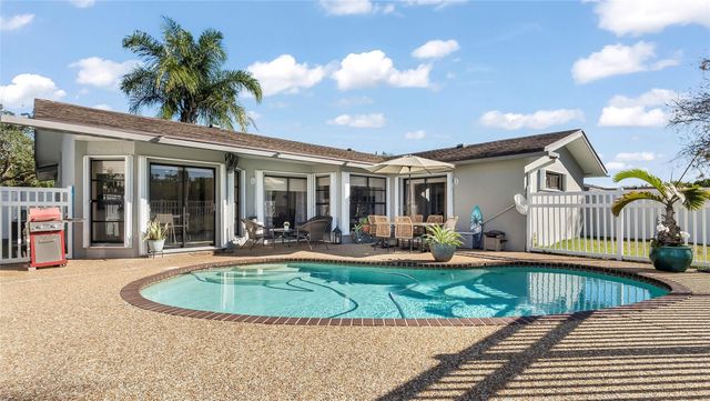 16932 SW 5th Way, Weston, FL 33326