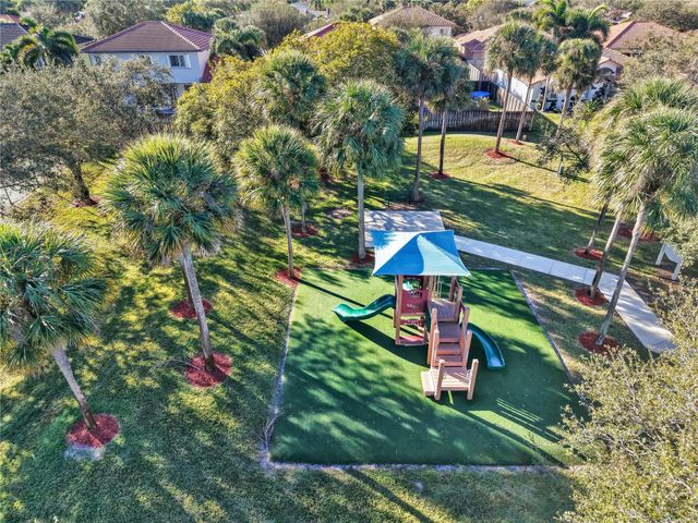 16932 SW 5th Way, Weston, FL 33326