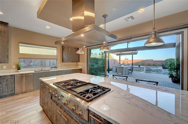 6832 Apogee Ridge Court, Las Vegas, NV 89135