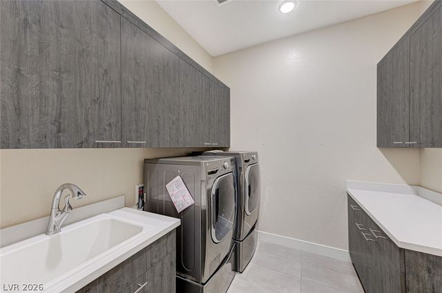 6832 Apogee Ridge Court, Las Vegas, NV 89135