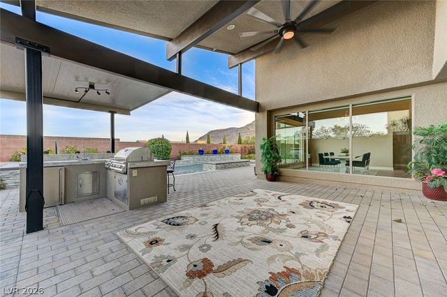 6832 Apogee Ridge Court, Las Vegas, NV 89135