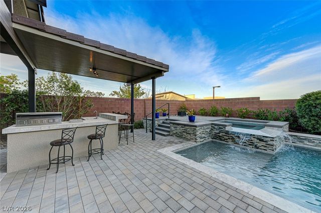 6832 Apogee Ridge Court, Las Vegas, NV 89135
