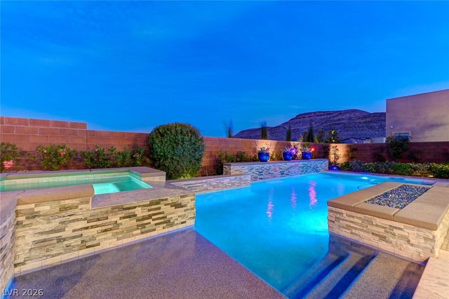 6832 Apogee Ridge Court, Las Vegas, NV 89135