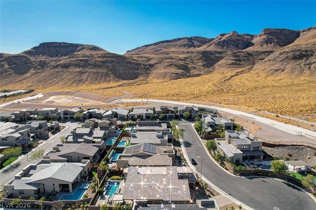 6832 Apogee Ridge Court, Las Vegas, NV 89135