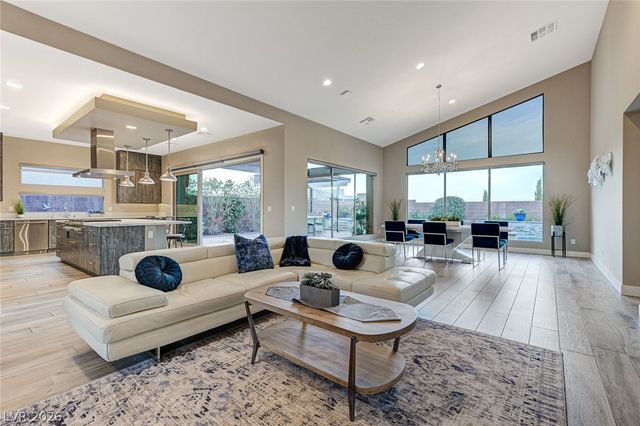 6832 Apogee Ridge Court, Las Vegas, NV 89135