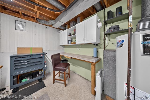24300 Springbrook Drive, Farmington Hills, MI 48336