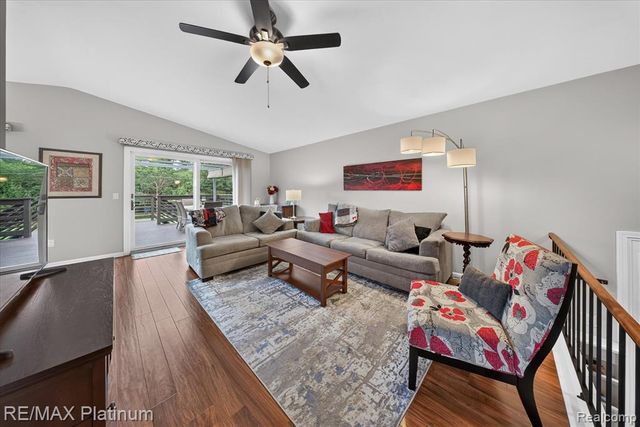 24300 Springbrook Drive, Farmington Hills, MI 48336