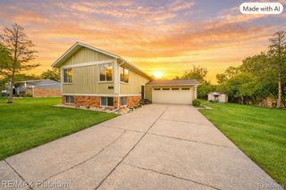 24300 Springbrook Drive, Farmington Hills, MI 48336