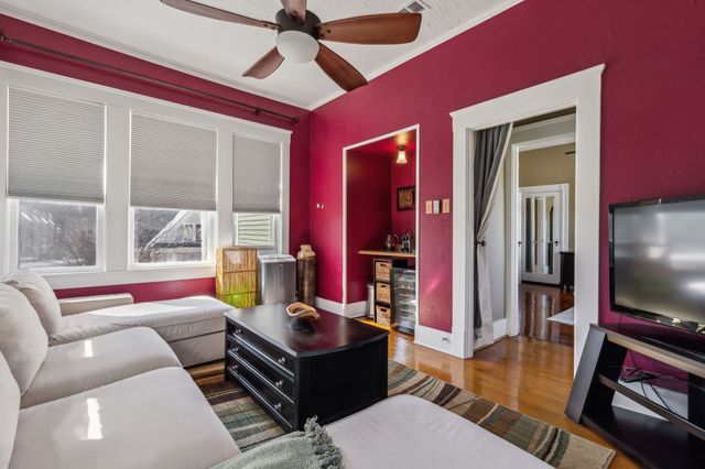 819 S Crockett Street, Sherman, TX 75090