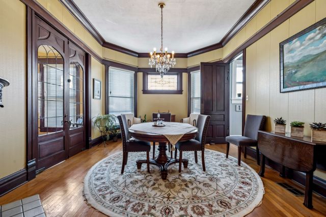 819 S Crockett Street, Sherman, TX 75090