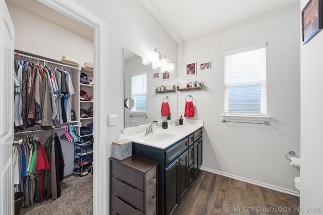 6240 S 317th East Avenue, Broken Arrow, OK 74014